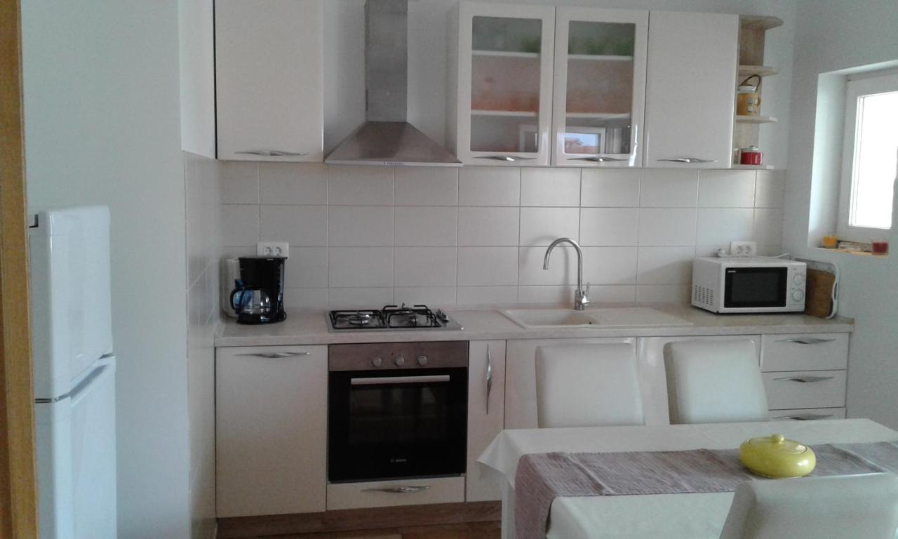 apartman zara Razanj Bagian luar foto